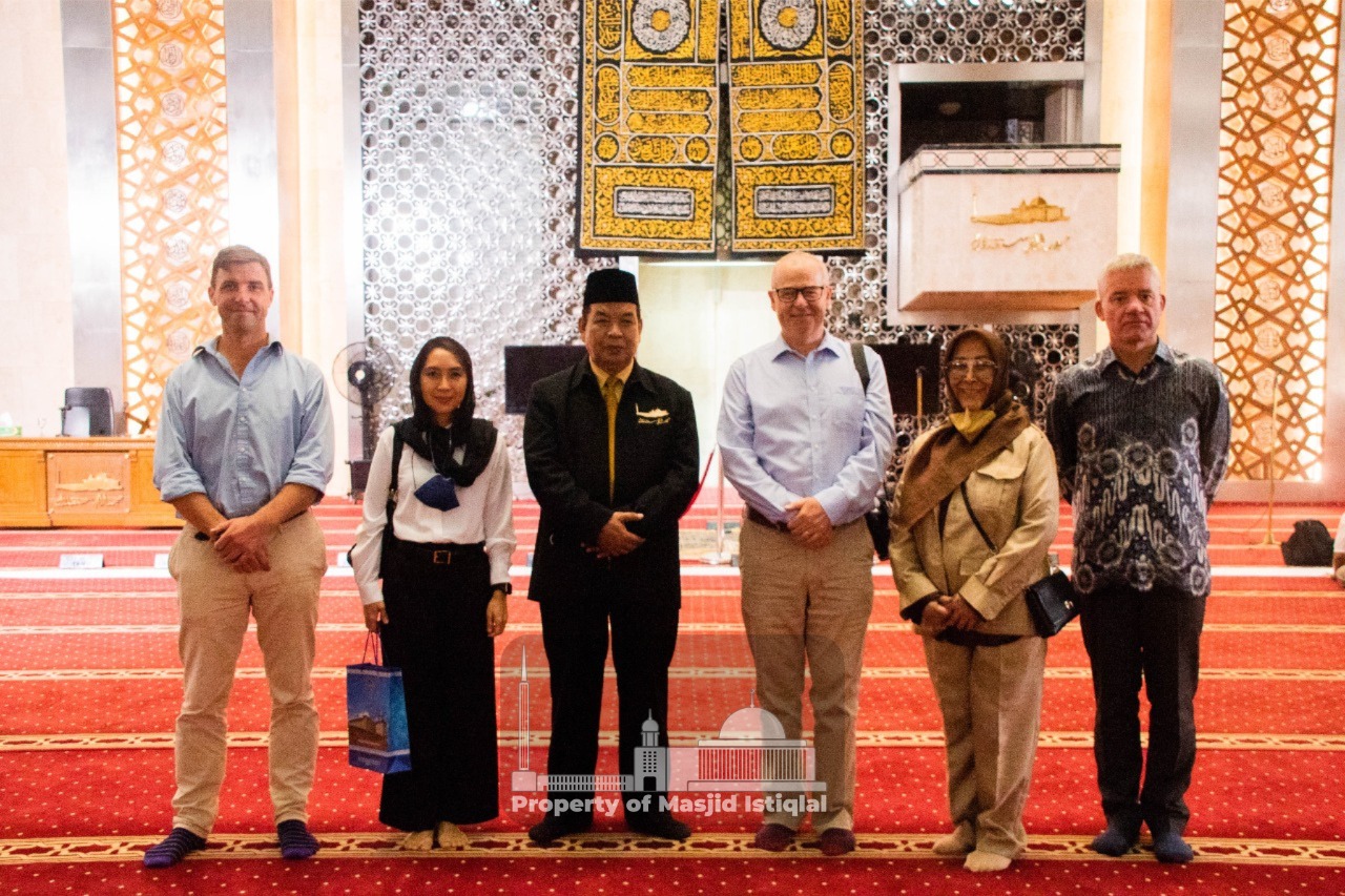 Masjid Istiqlal Terima Kunjungan Wakil Komandan Akademi Pertahanan Inggris