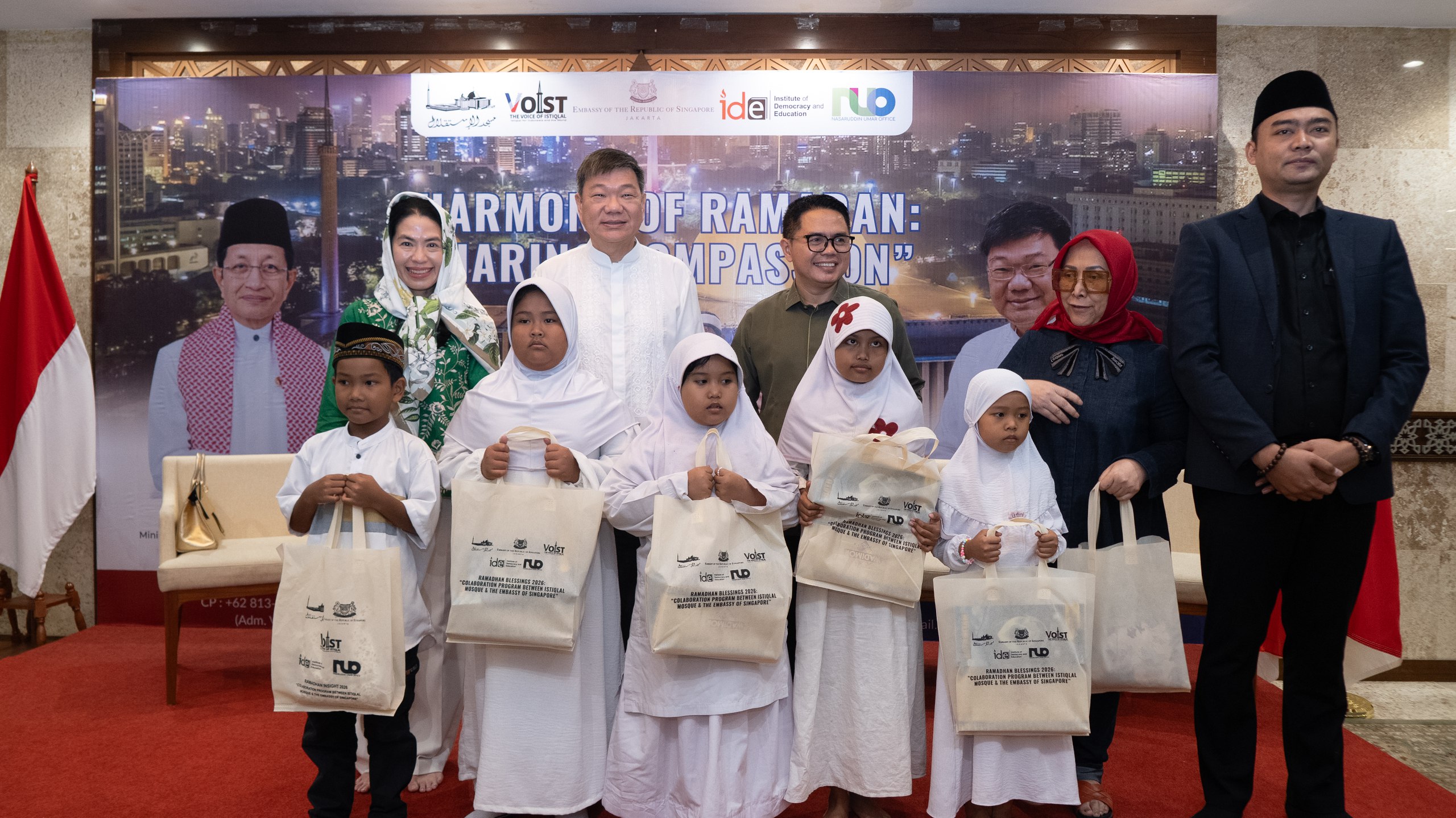 Dubes Singapura Gelar Buka Puasa Bersama 70 Anak Yatim di Masjid Istiqlal