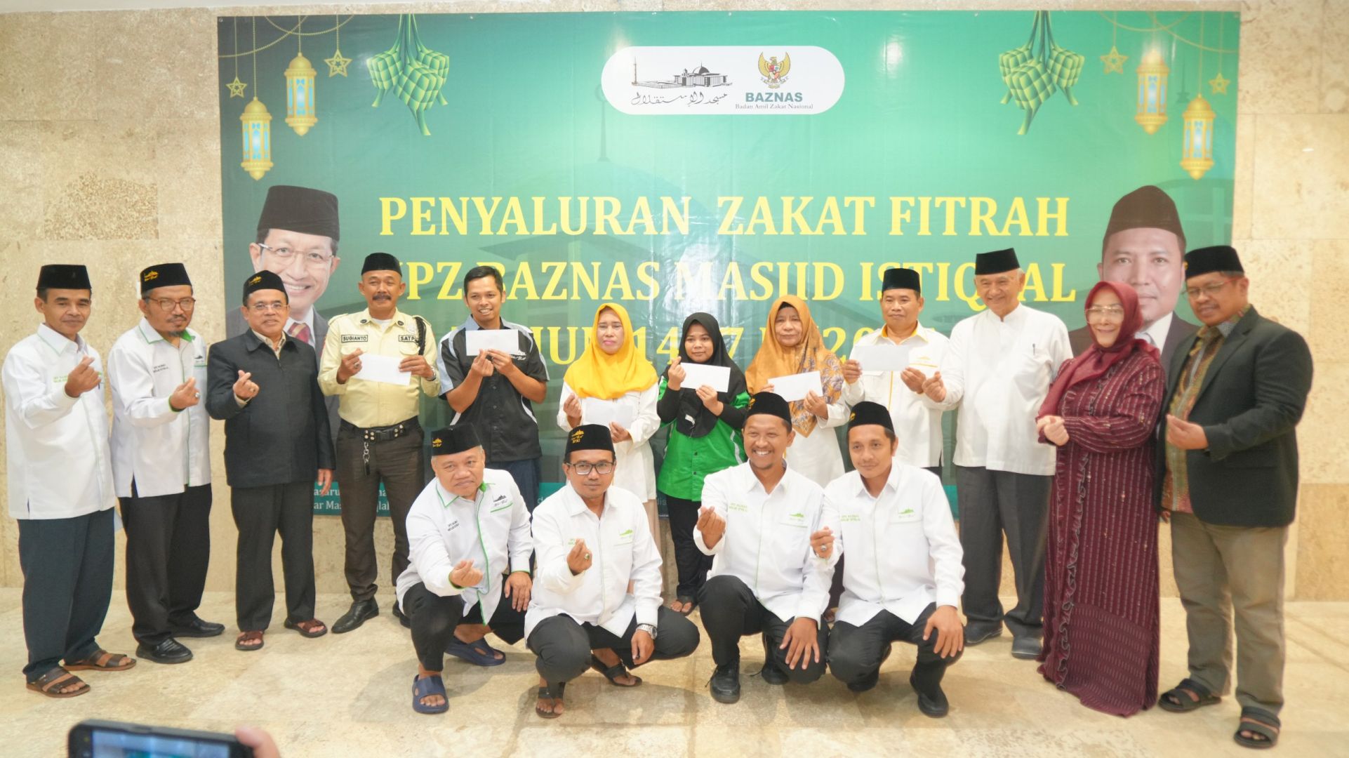 KH Nasaruddin Umar Pimpin Pendistribusian Zakat Fitrah UPZ Baznas Masjid Istiqlal