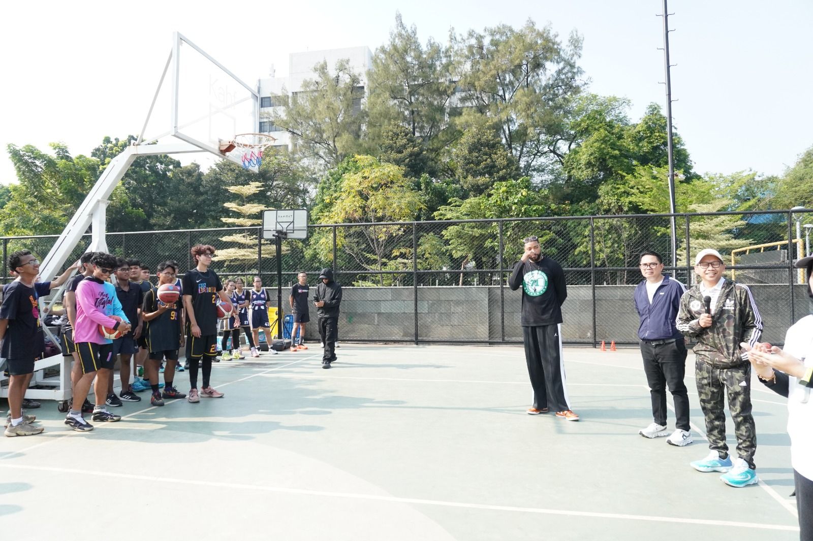 Masjid Istiqlal dan Kedubes AS Gelar Coaching Clinic Basket Bersama Jamarr Johnson